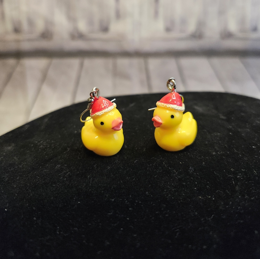 Shein Christmas Duckie Earrings 8$